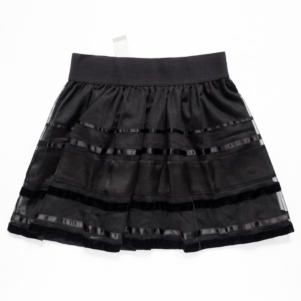 NEW WITH TAG AMERICAN EAGLE Velvet Detail Sheer Top Layer Skirt M (27" x 17")